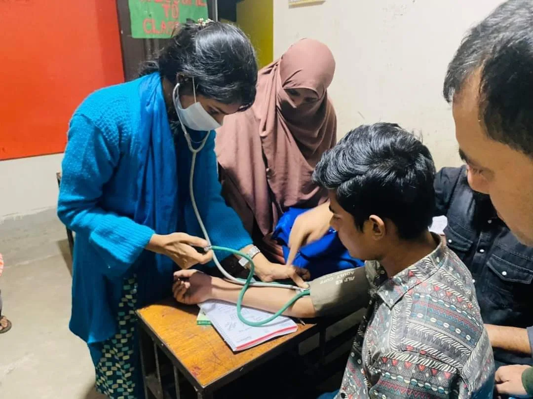 শিক্ষকের তত্ত্বাবধানে ব্যবহারিক অনুশীলন